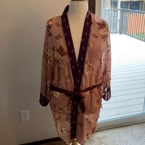 Xhiliration Robe or bathing suit cover, New with tags, with tie. Beautiful!